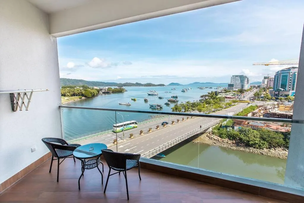 Seashore The Loft Imago By Haybay Kota Kinabalu 0*,  Malaysia